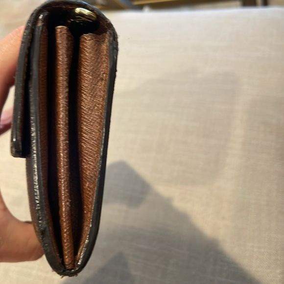 LV authentic Sarah wallet - Picture 6 of 7